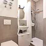 Westersuites - Purple - 1br Zentral Balkon Wlan 3 Betten Waschtrockner *