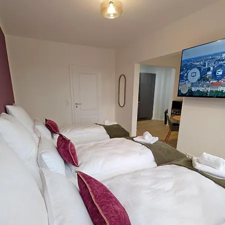 Westersuites - Purple - 1br Zentral Balkon Wlan 3 Betten Waschtrockner Apartment